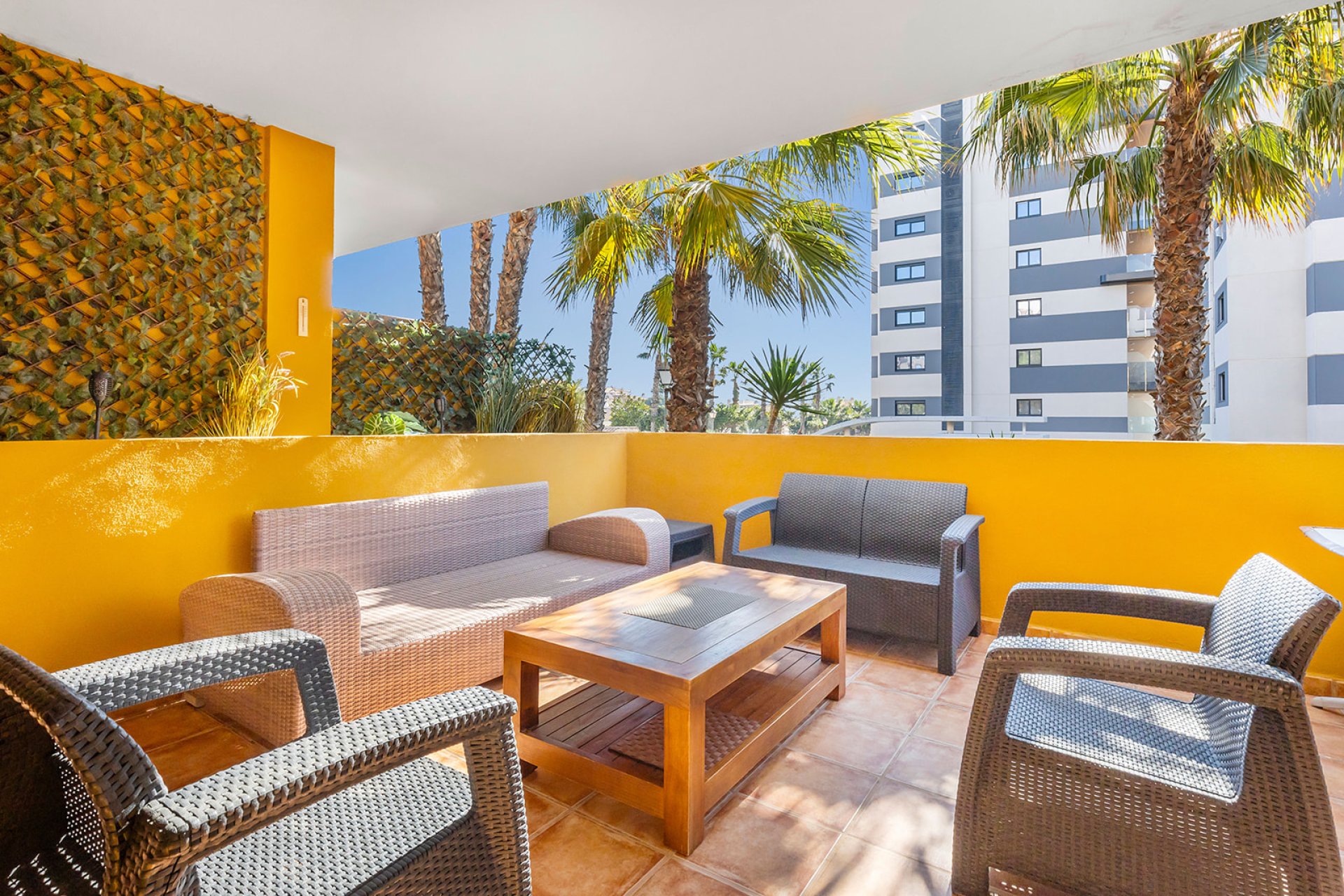 Resale - Apartment -
Torrevieja - Punta Prima