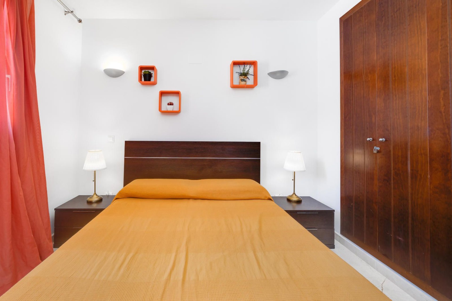 Resale - Apartment -
Torrevieja - Punta Prima