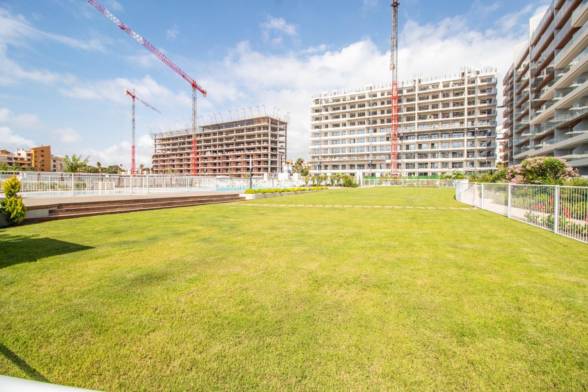 Resale - Apartment -
Torrevieja - Punta prima