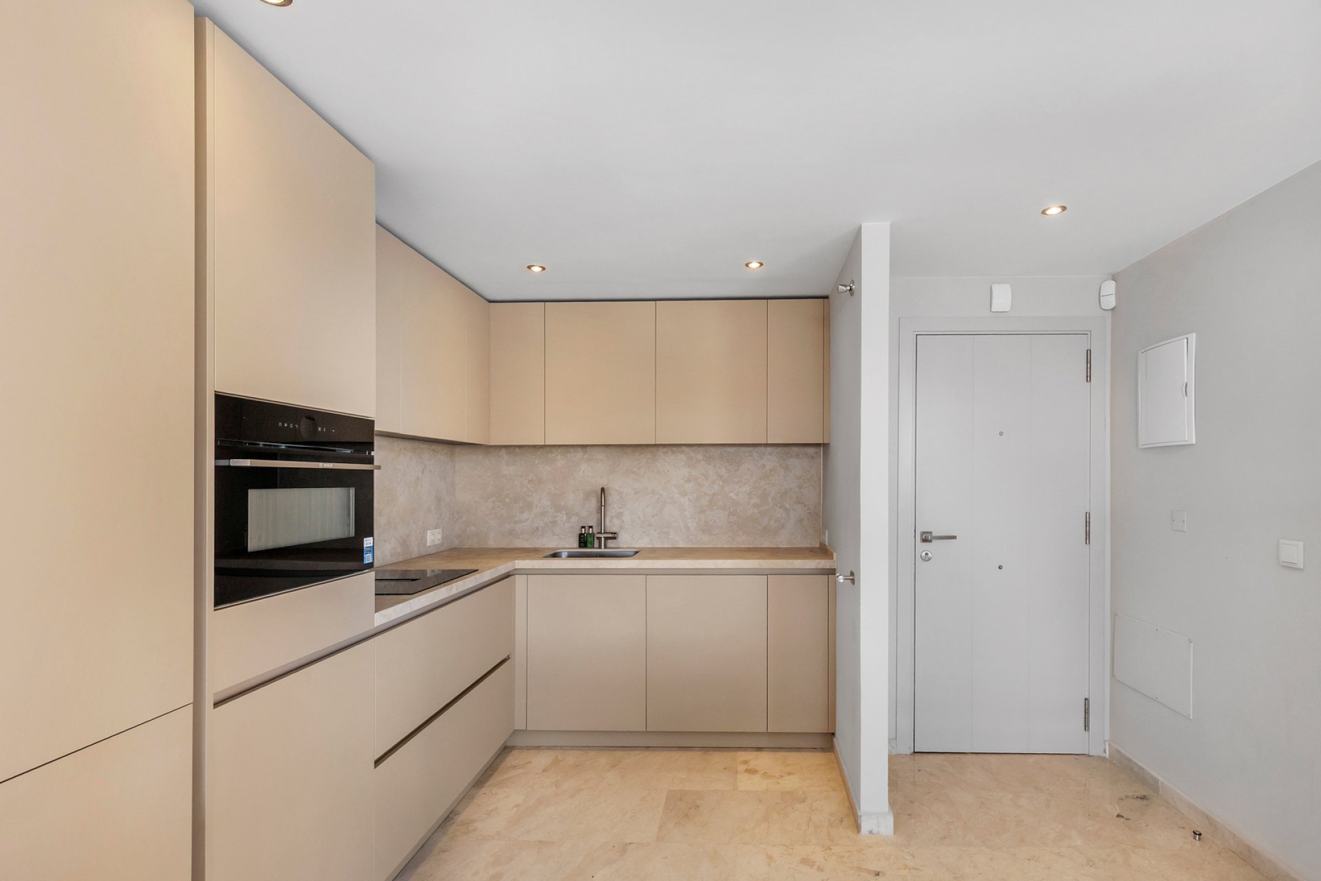Resale - Apartment -
Torrevieja - Punta Prima