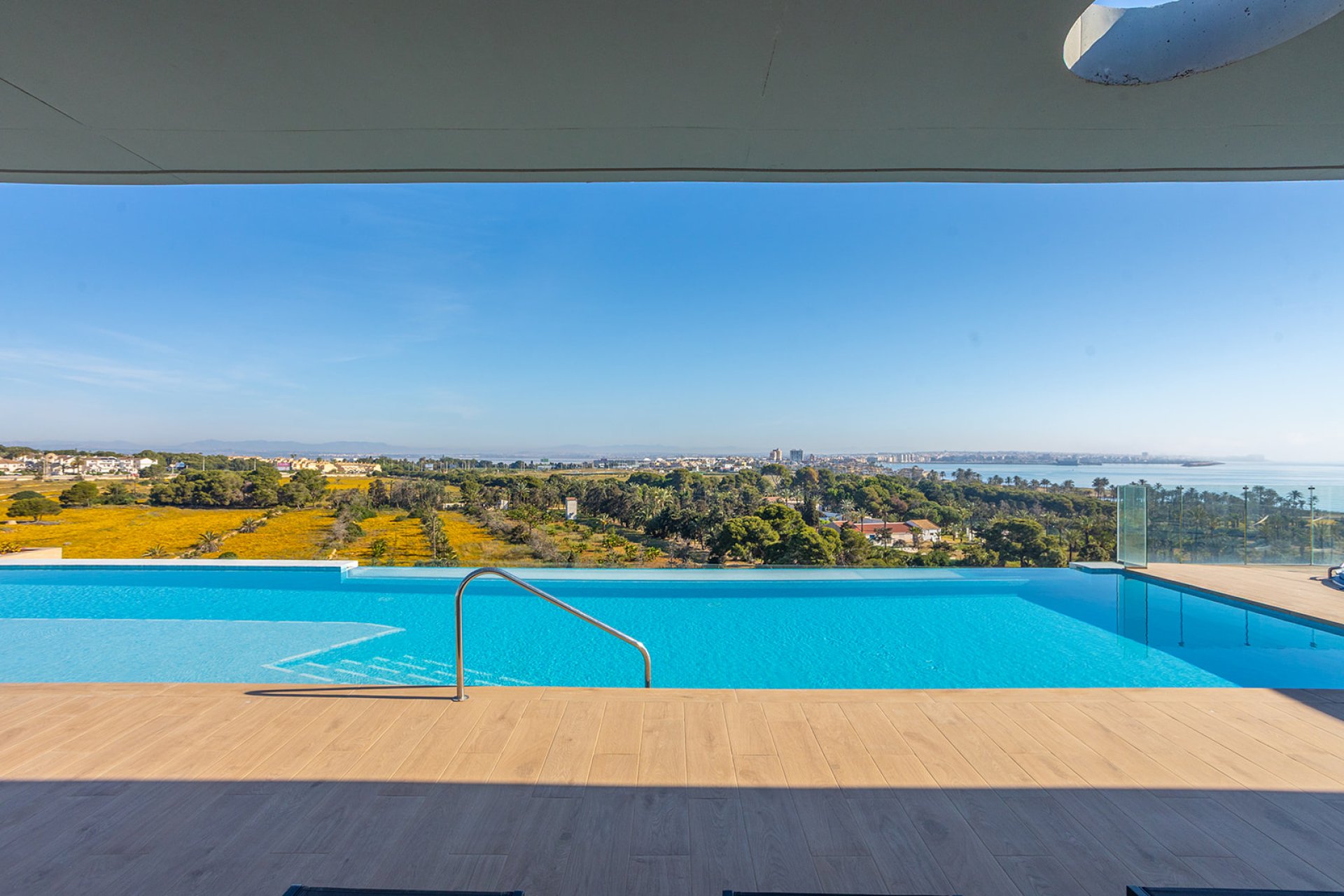 Resale - Apartment -
Torrevieja - Rocio del mar