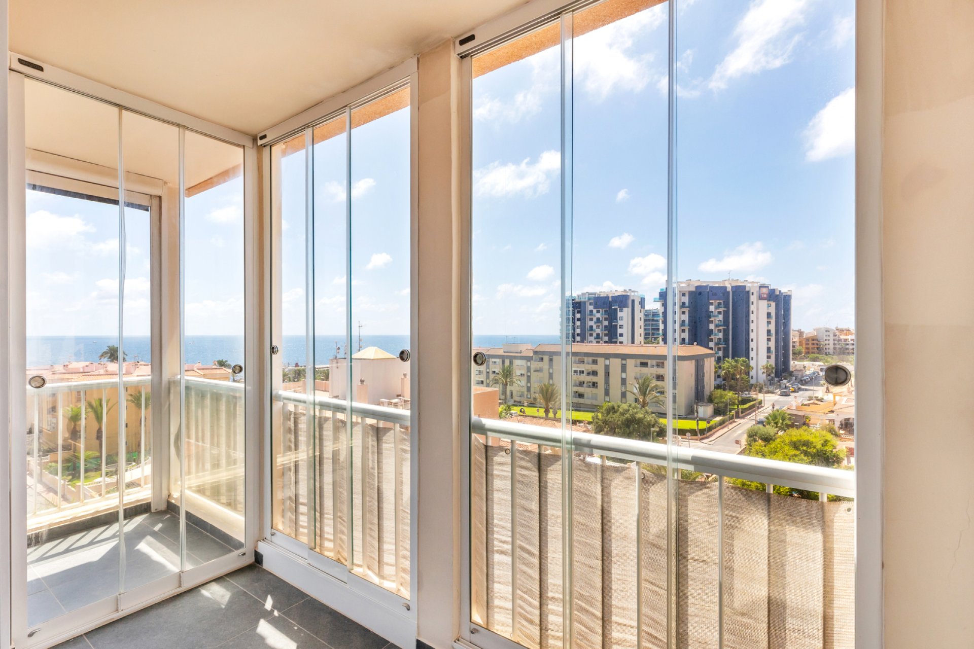 Resale - Apartment -
Torrevieja - Rocio del mar