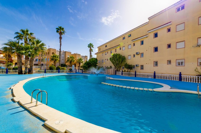 Resale - Apartment -
Torrevieja - San luis