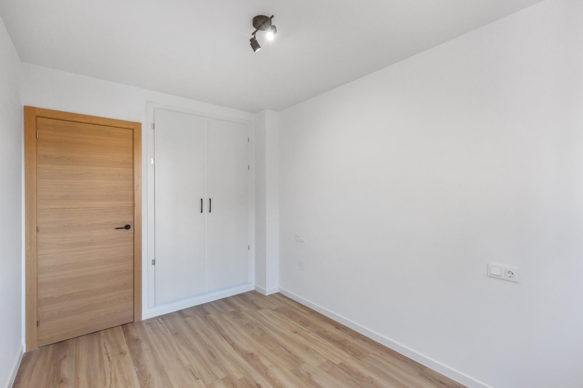 Resale - Apartment -
Torrevieja - Torreblanca