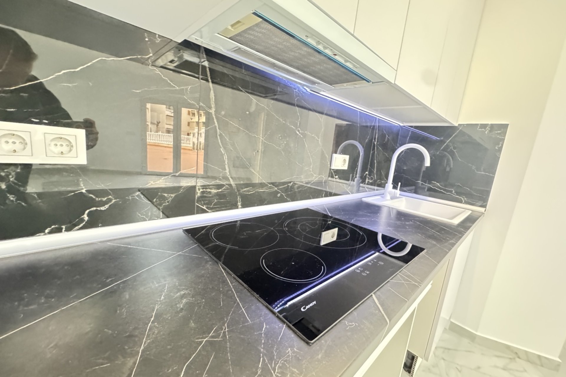 Resale - Apartment -
Torrevieja