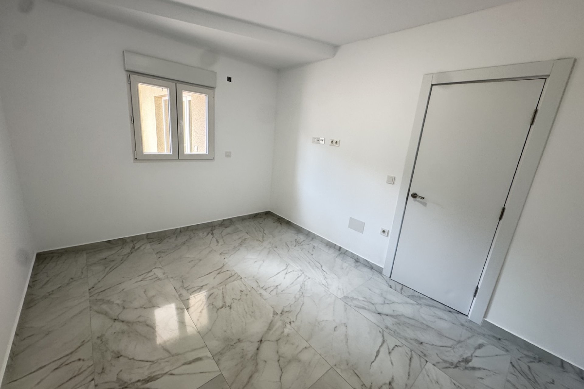 Resale - Apartment -
Torrevieja