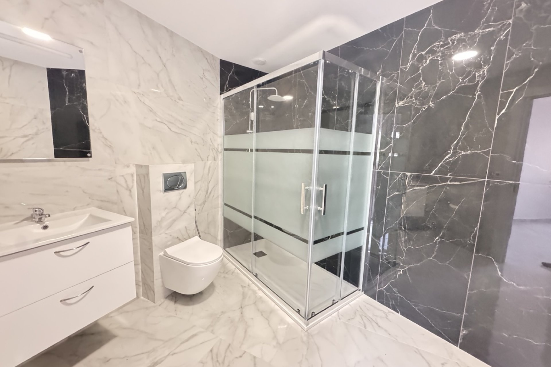 Resale - Apartment -
Torrevieja