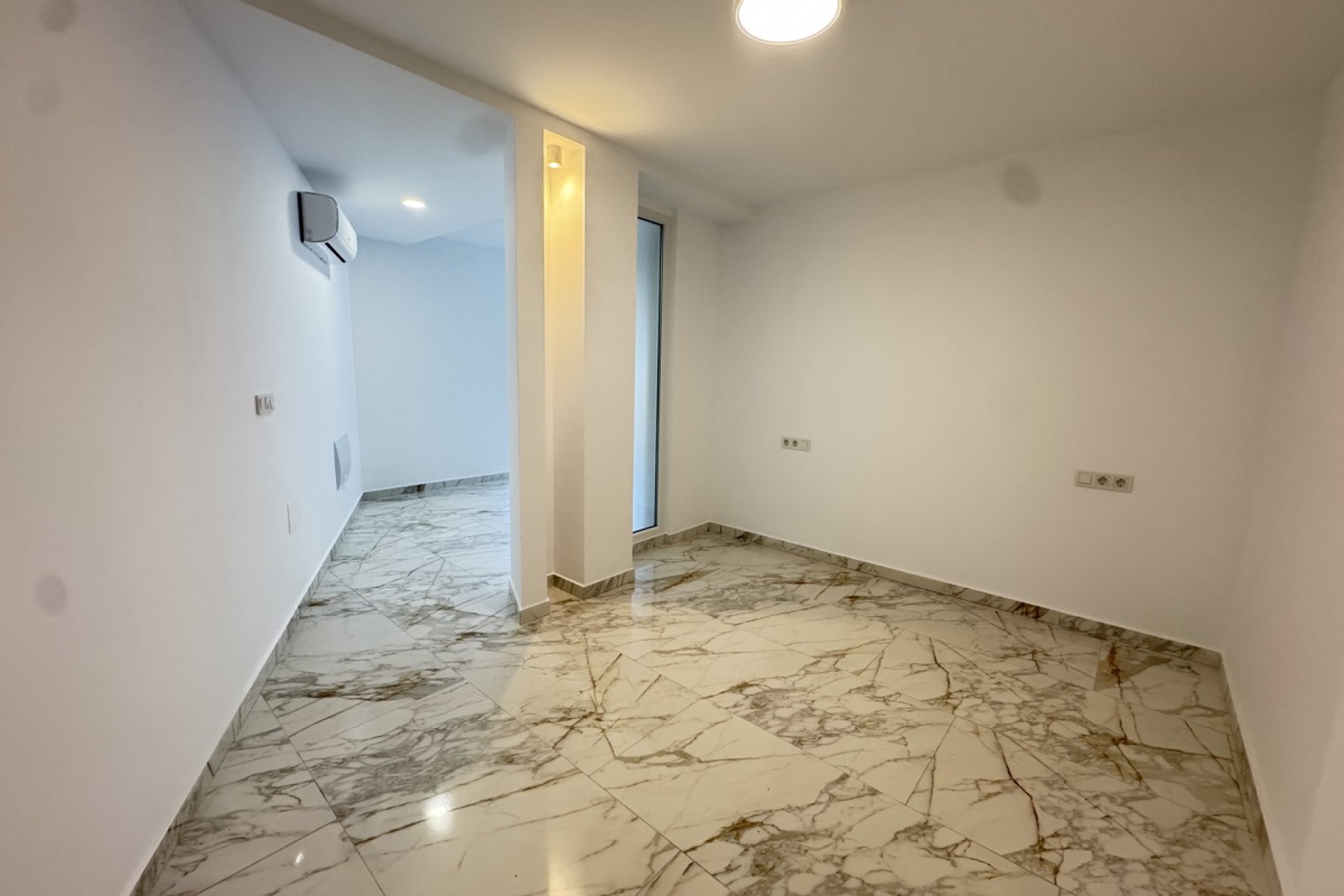 Resale - Apartment -
Torrevieja
