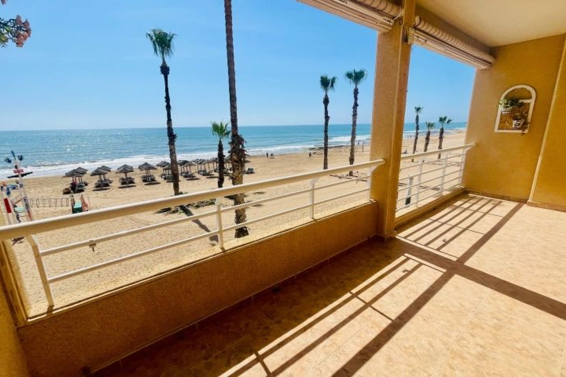 Resale - Apartment -
Torrevieja