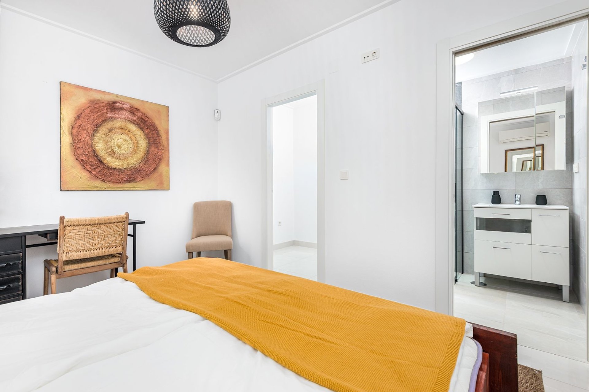 Resale - Apartment -
Torrevieja