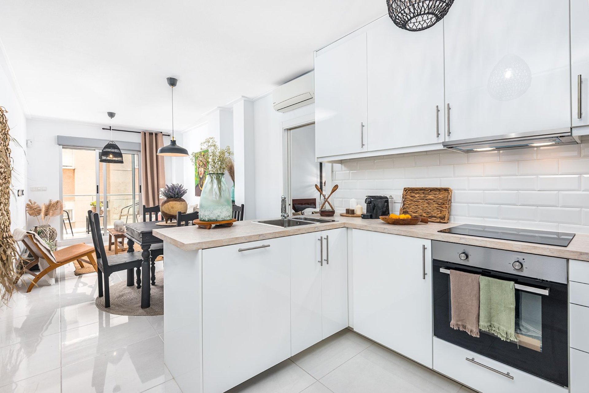 Resale - Apartment -
Torrevieja