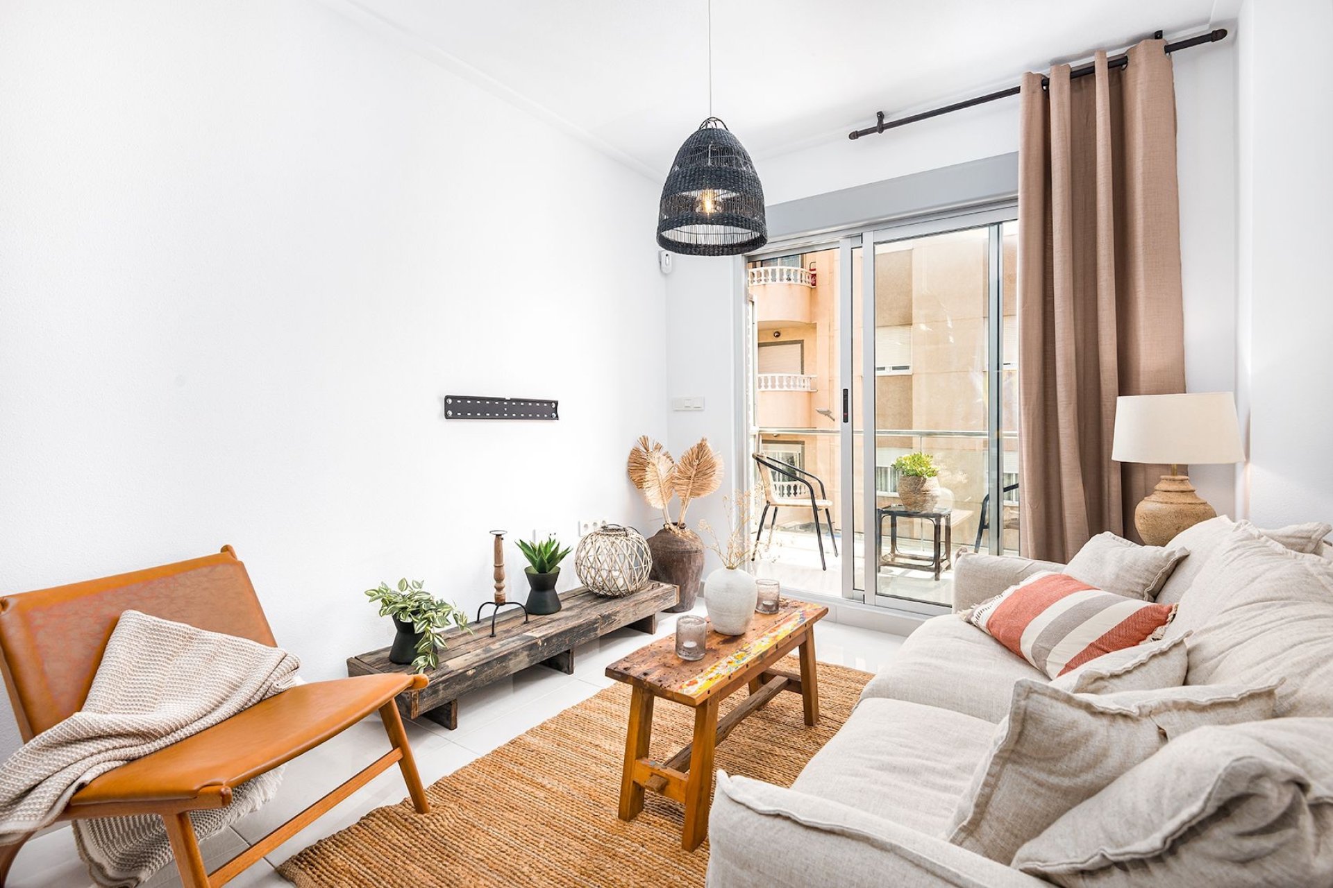 Resale - Apartment -
Torrevieja