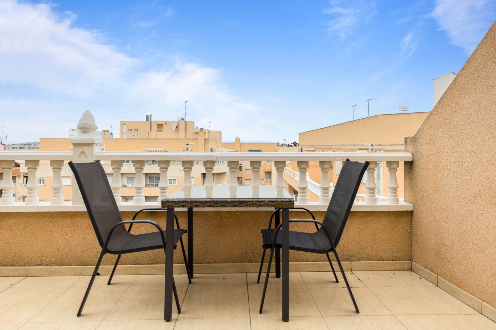 Resale - Apartment -
Torrevieja