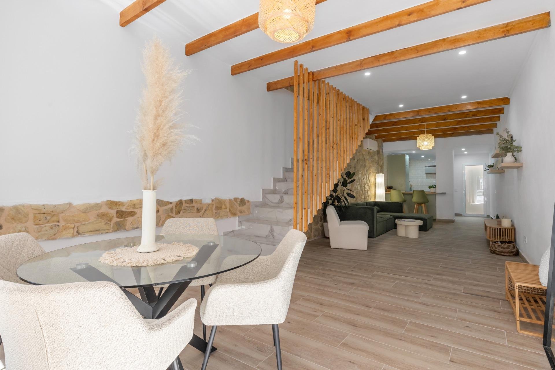 Resale - Apartment -
Torrevieja