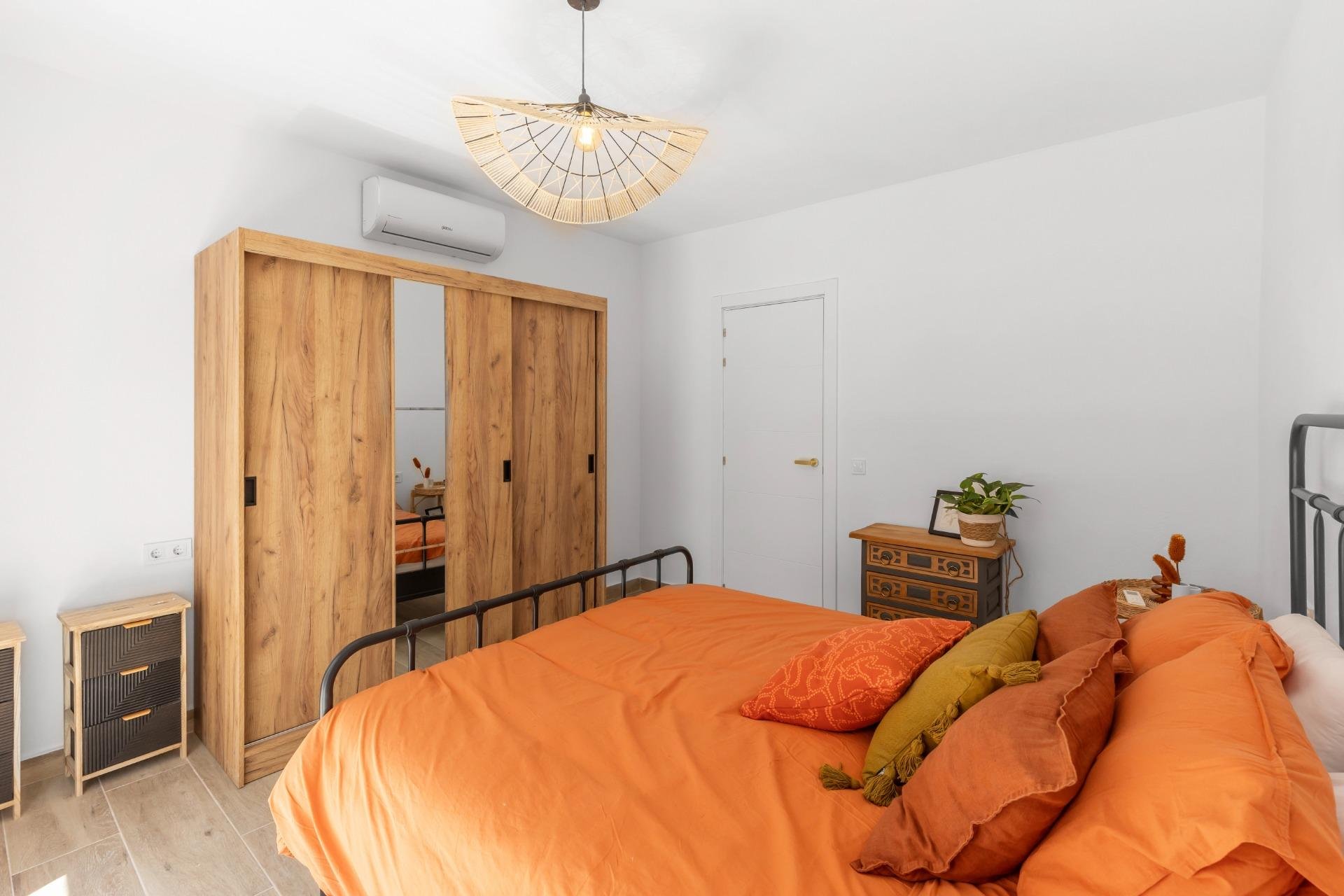 Resale - Apartment -
Torrevieja