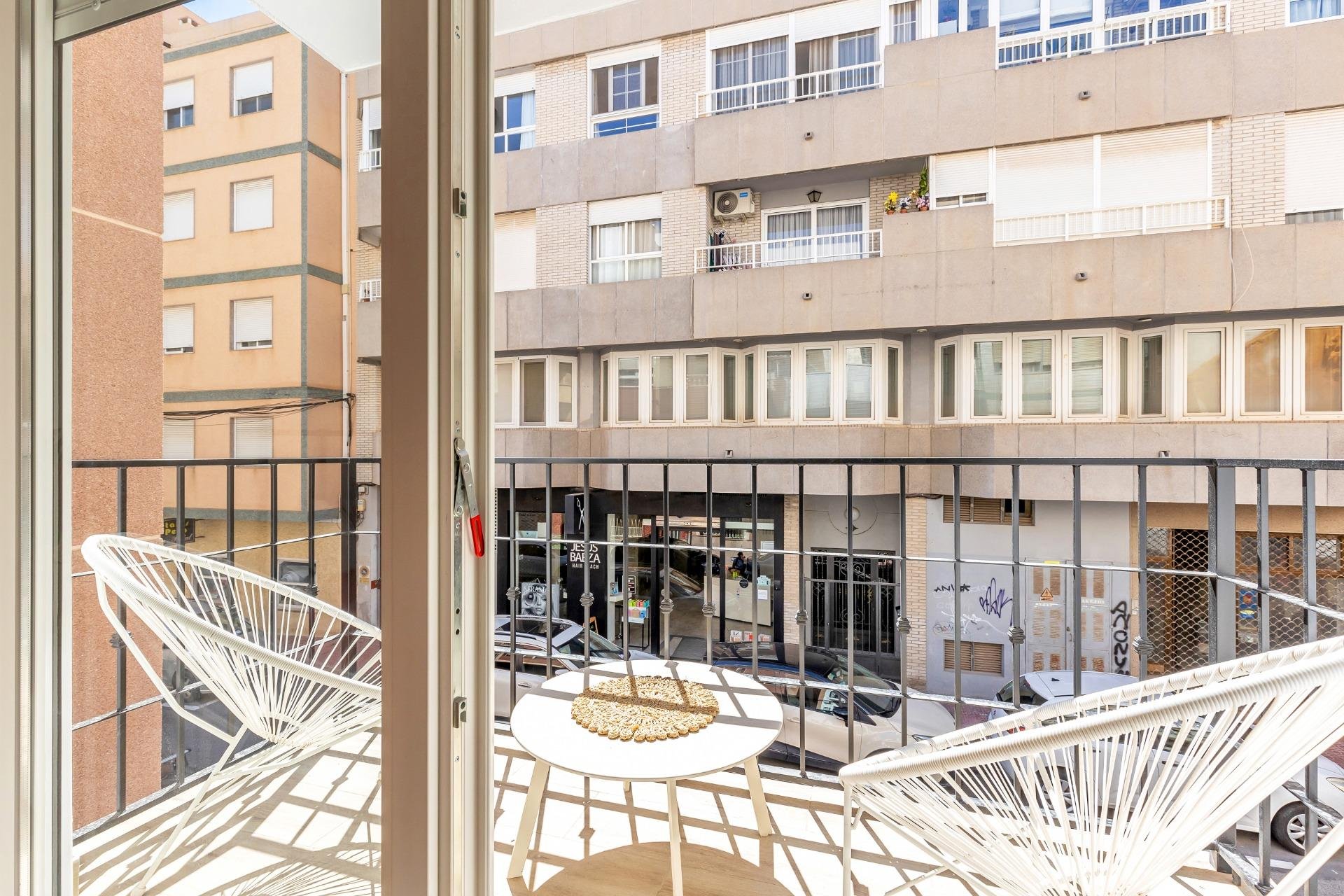 Resale - Apartment -
Torrevieja