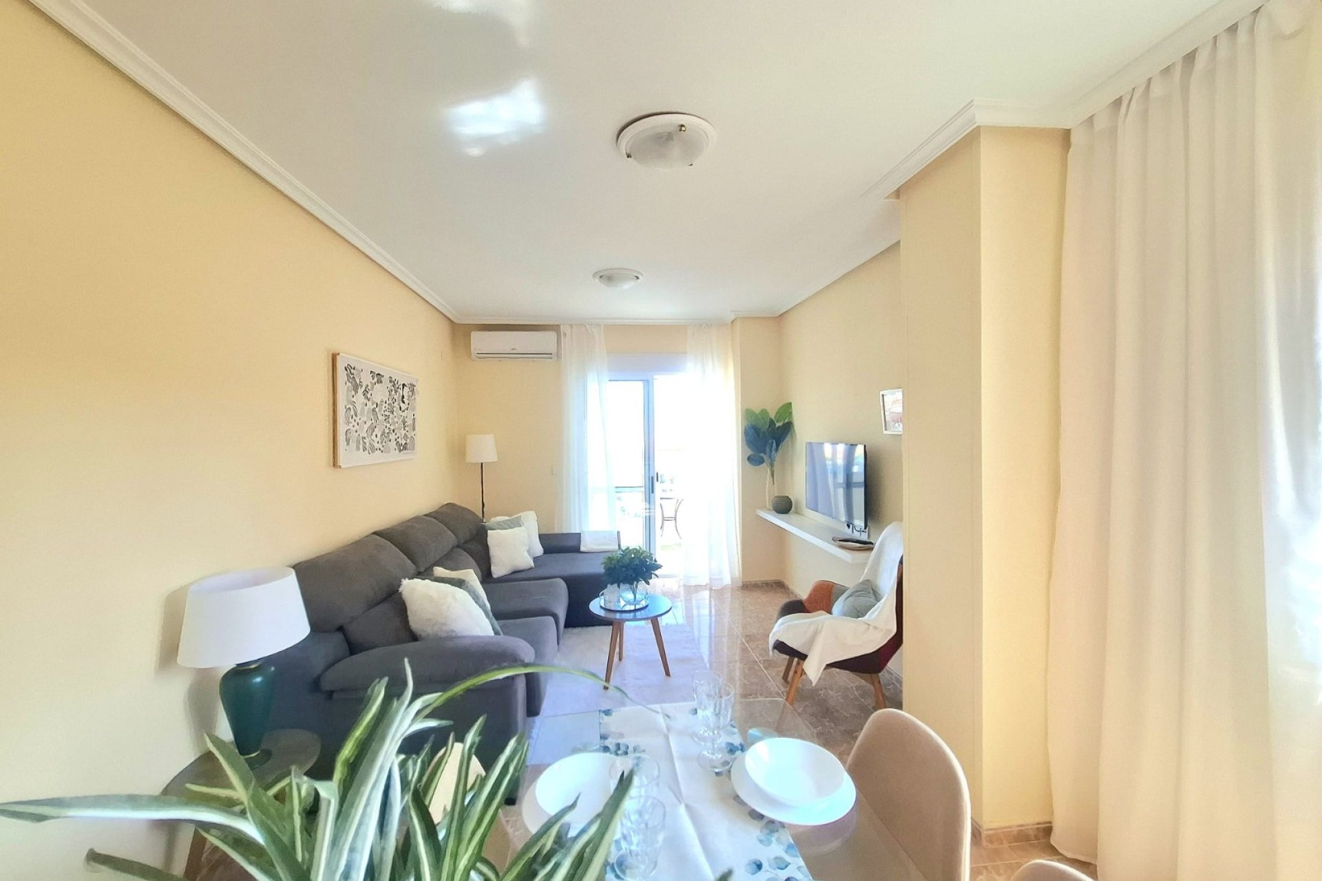 Resale - Apartment -
Torrevieja