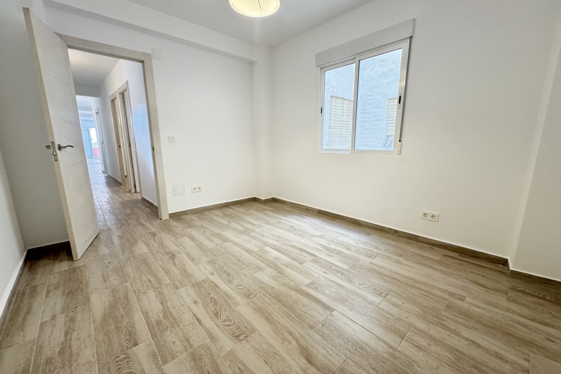 Resale - Apartment -
Torrevieja