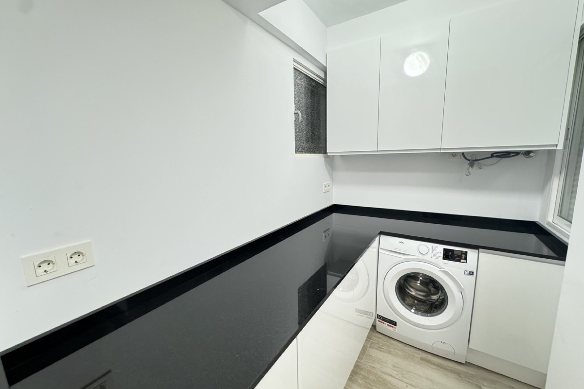 Resale - Apartment -
Torrevieja