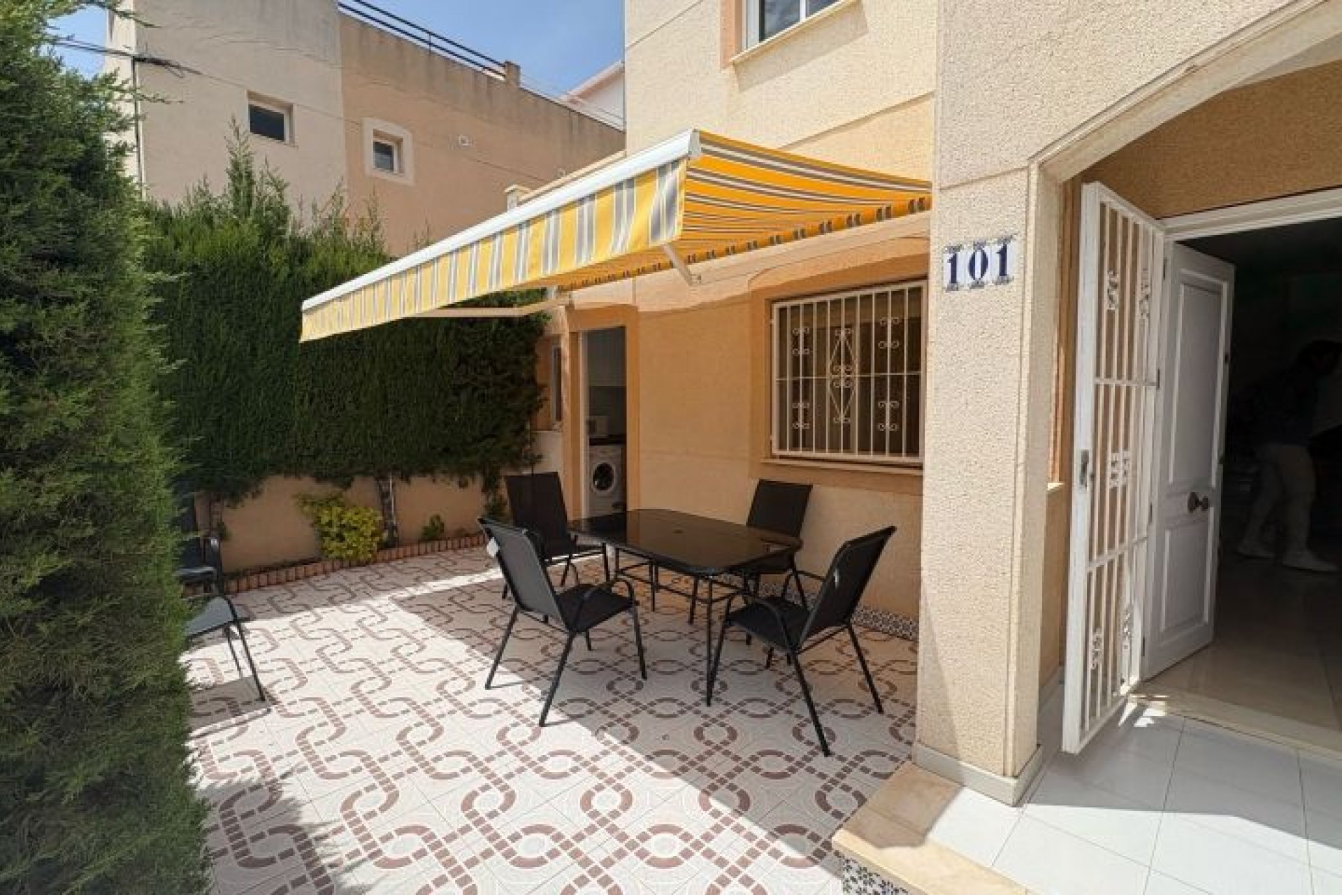 Resale - Apartment -
Torrevieja