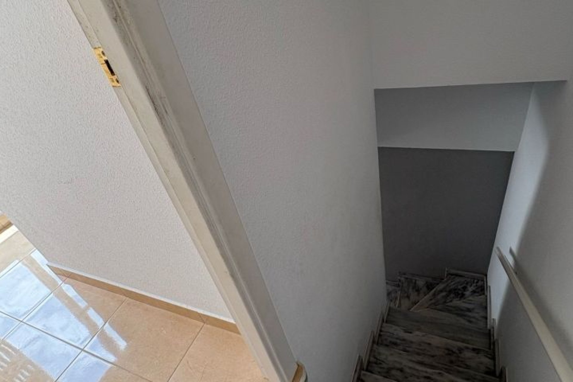 Resale - Apartment -
Torrevieja