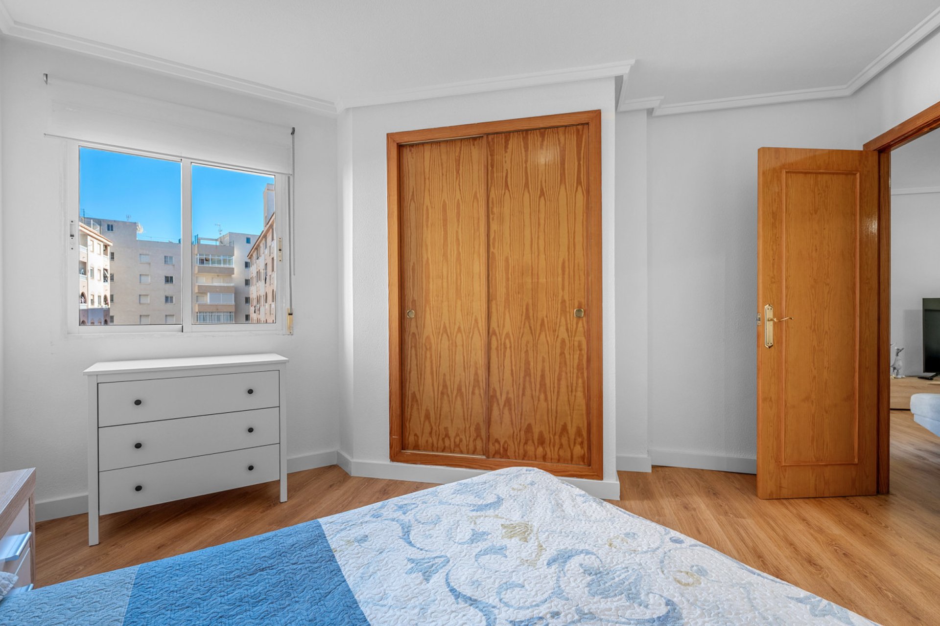 Resale - Apartment -
Torrevieja