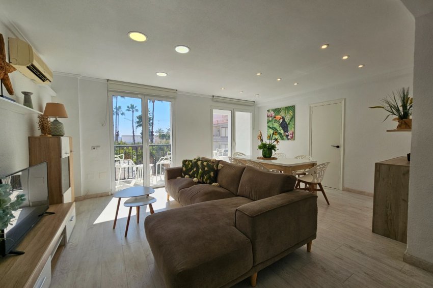 Resale - Apartment -
Torrevieja