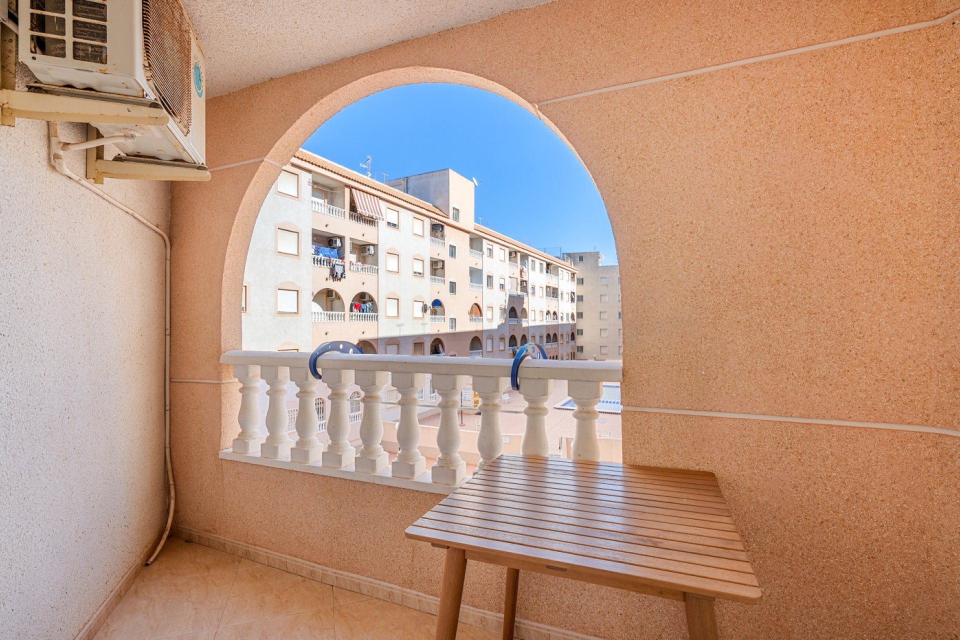 Resale - Apartment -
Torrevieja