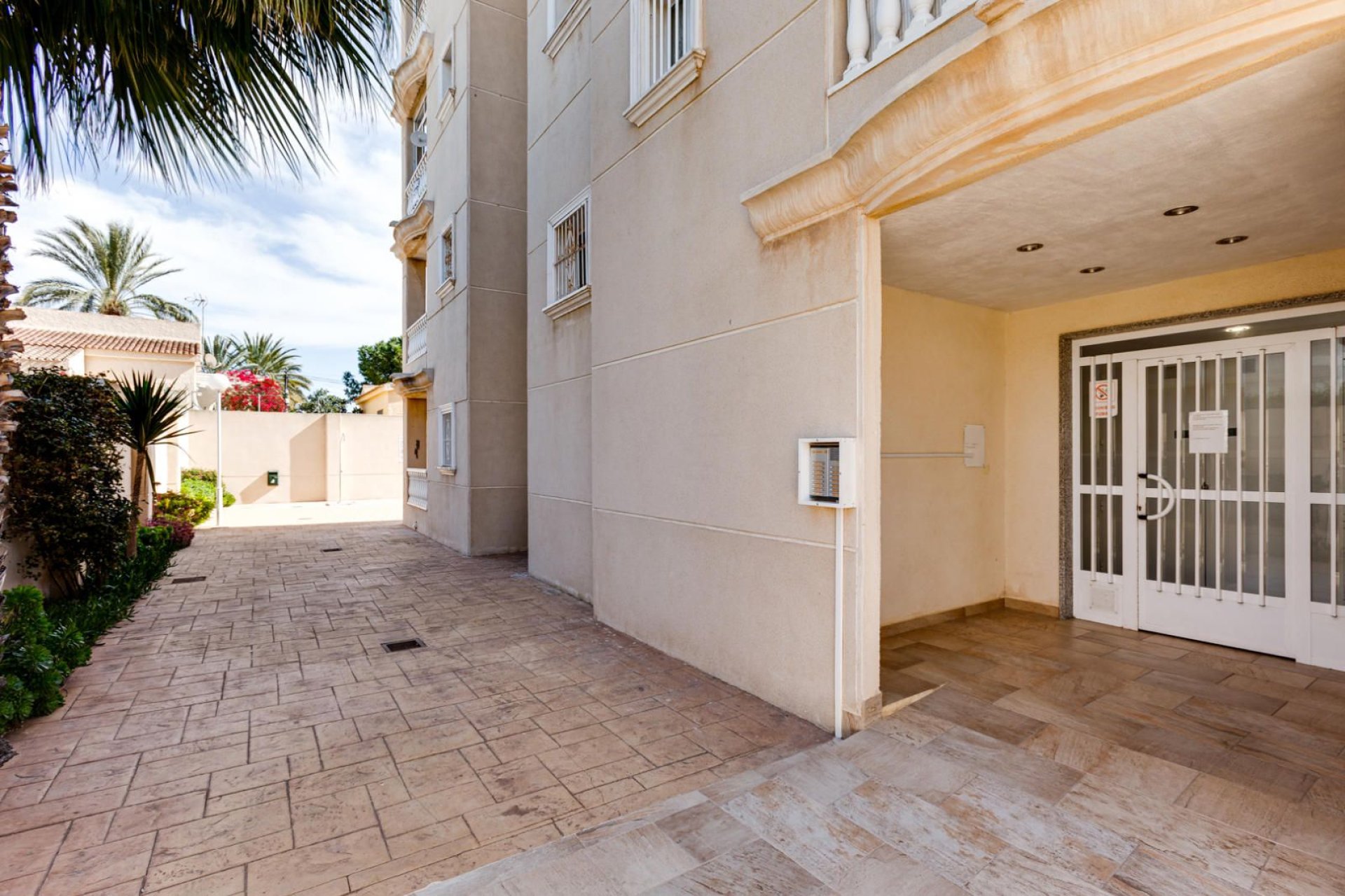 Resale - Apartment -
Torrevieja