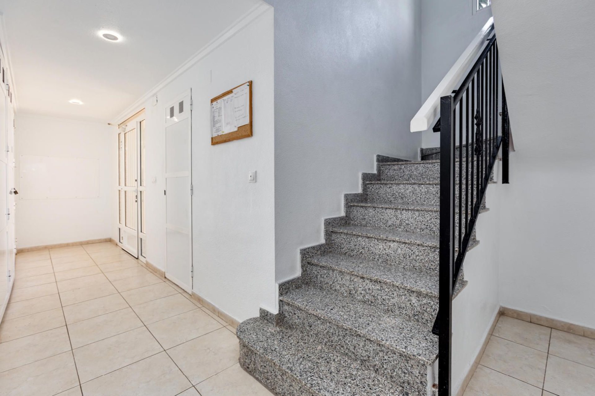 Resale - Apartment -
Torrevieja