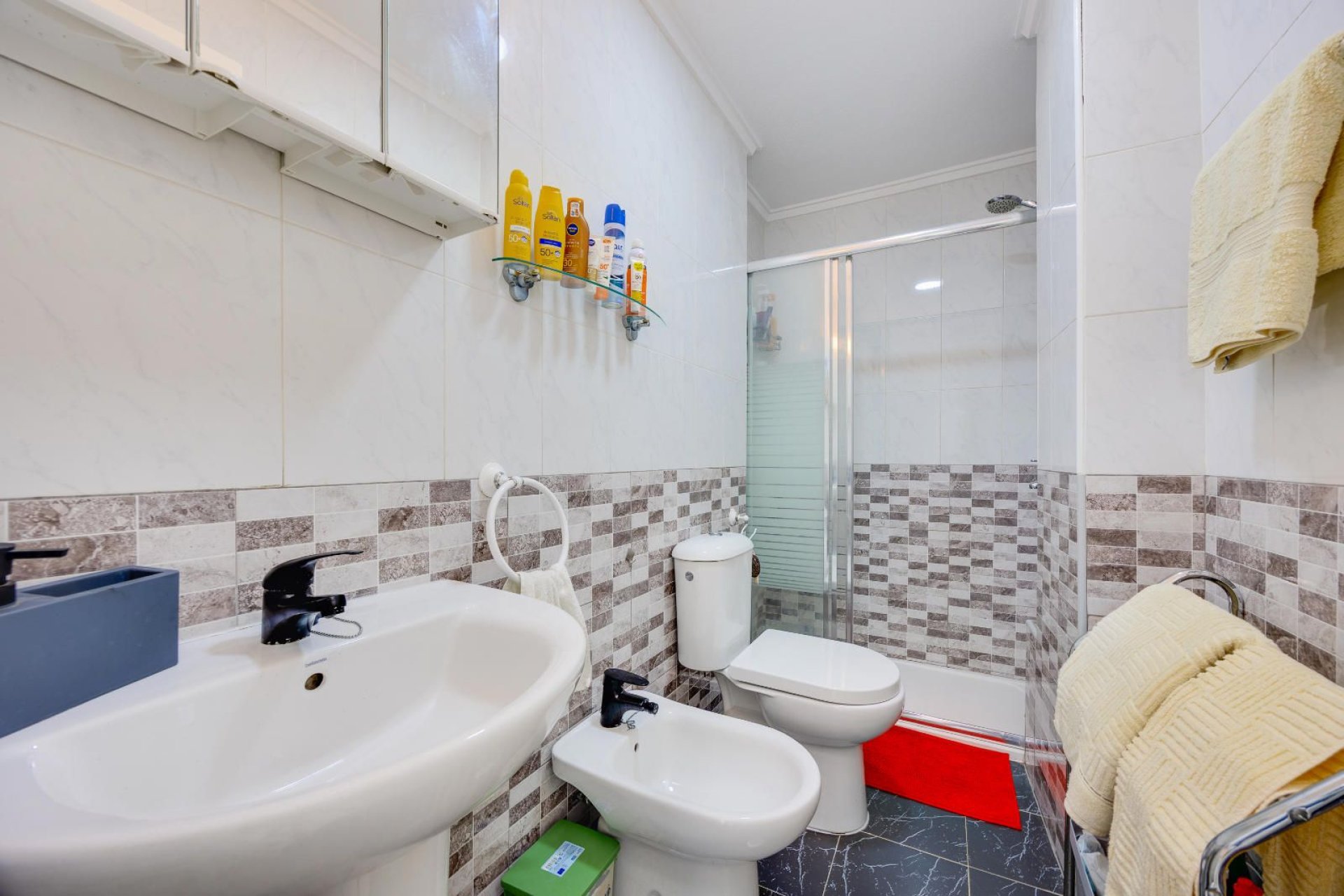 Resale - Apartment -
Torrevieja