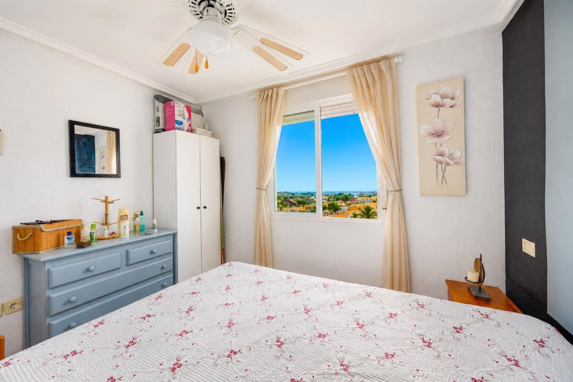 Resale - Apartment -
Torrevieja