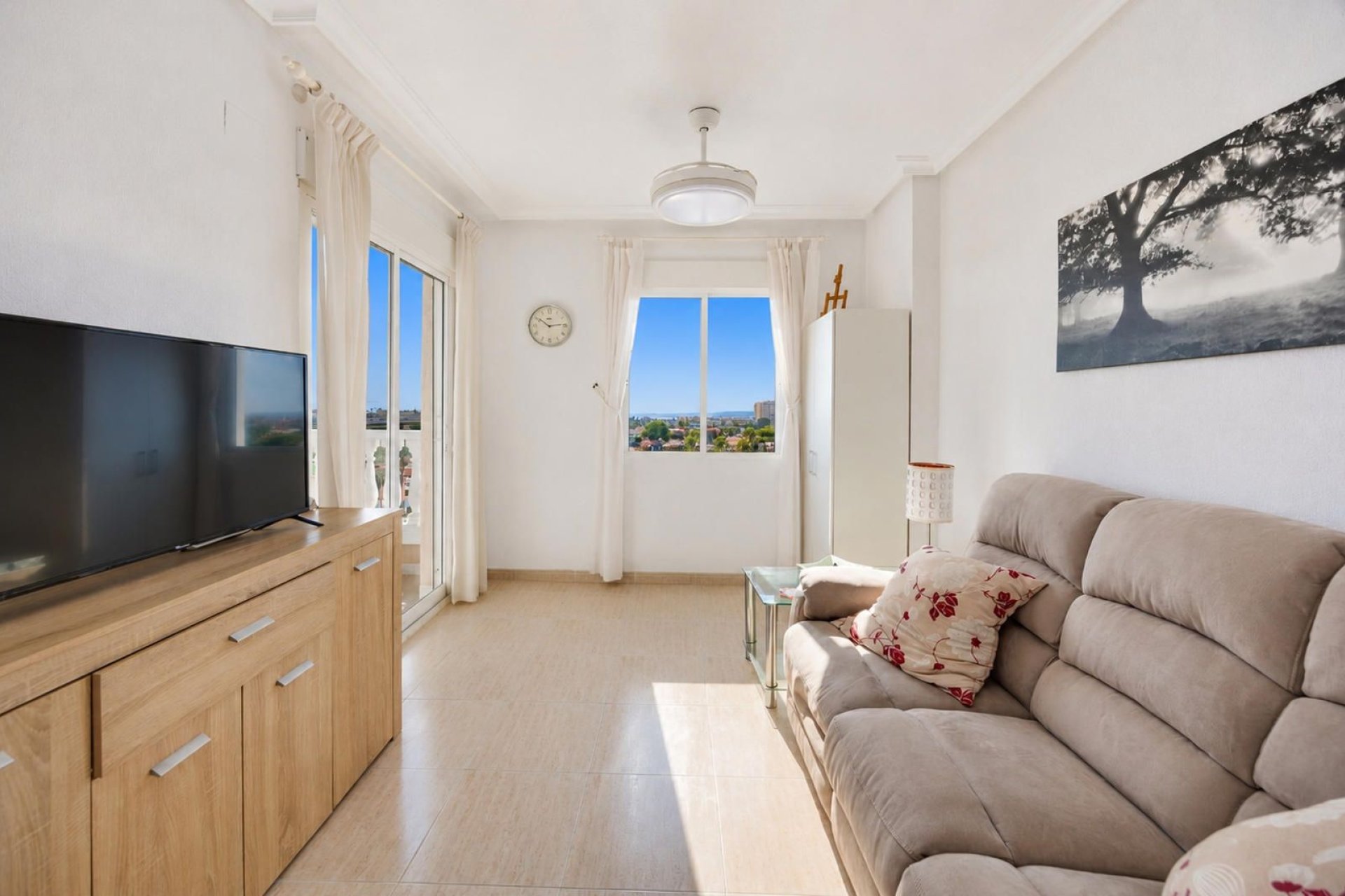 Resale - Apartment -
Torrevieja