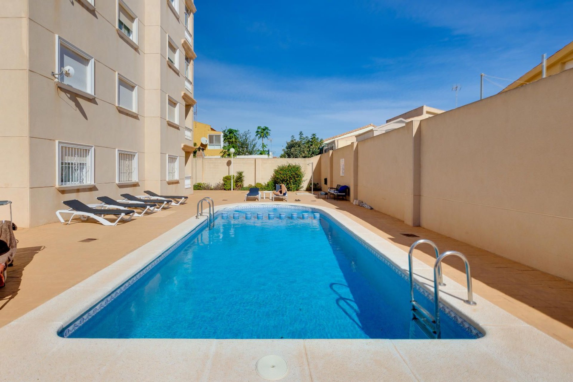 Resale - Apartment -
Torrevieja