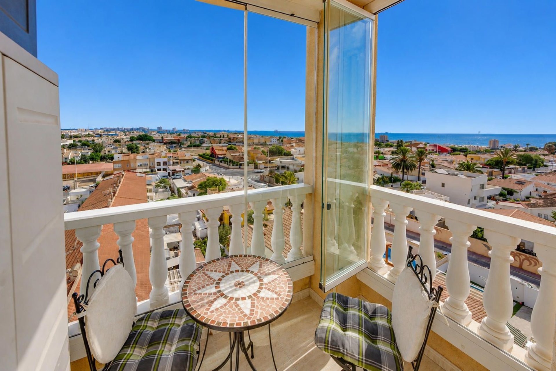 Resale - Apartment -
Torrevieja