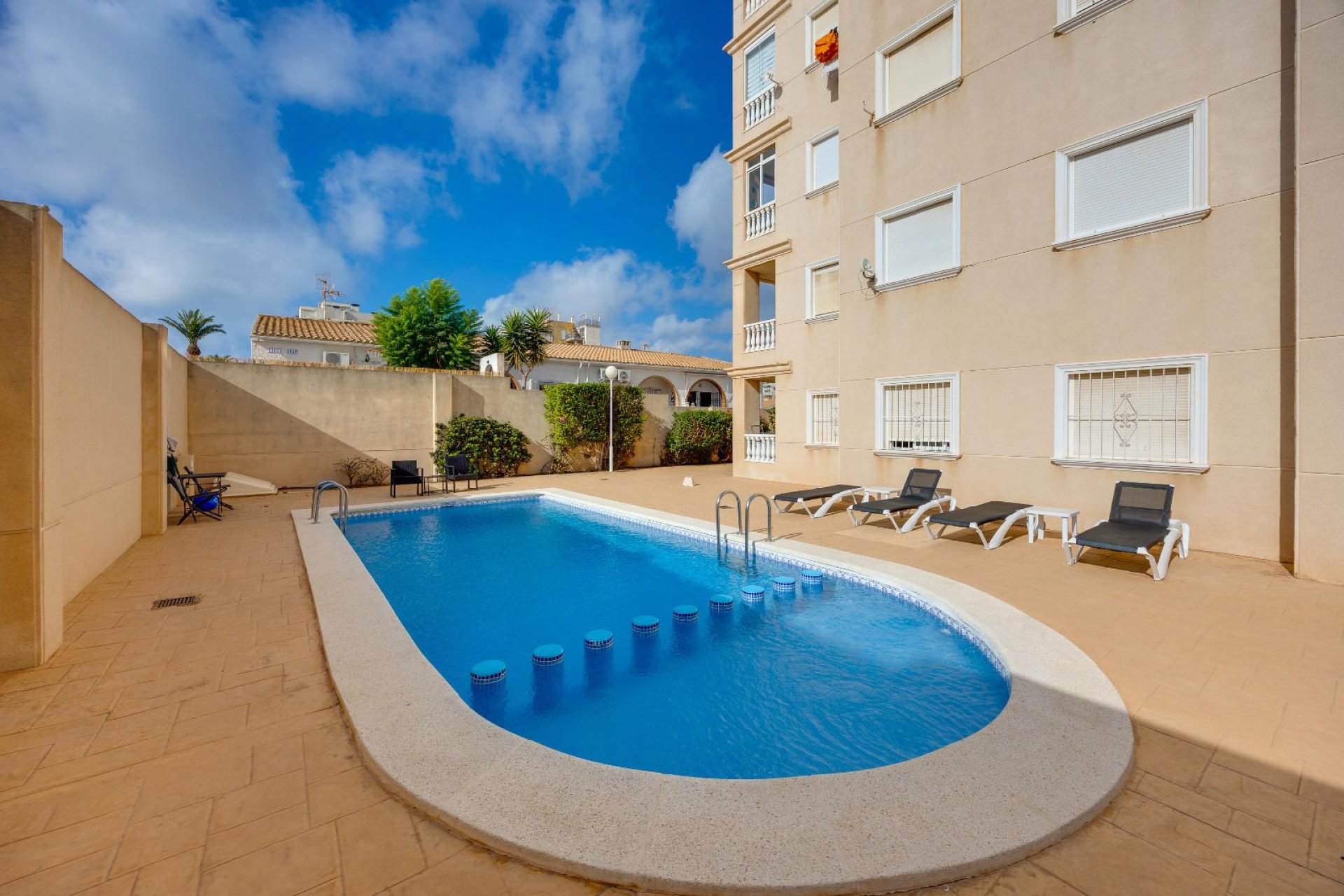 Resale - Apartment -
Torrevieja
