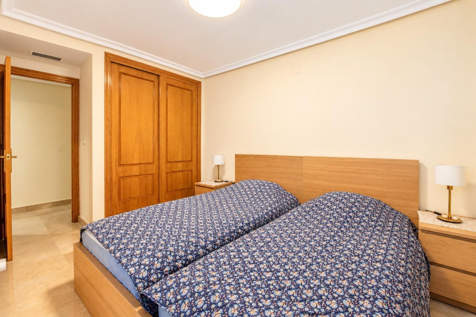 Resale - Apartment -
Torrevieja