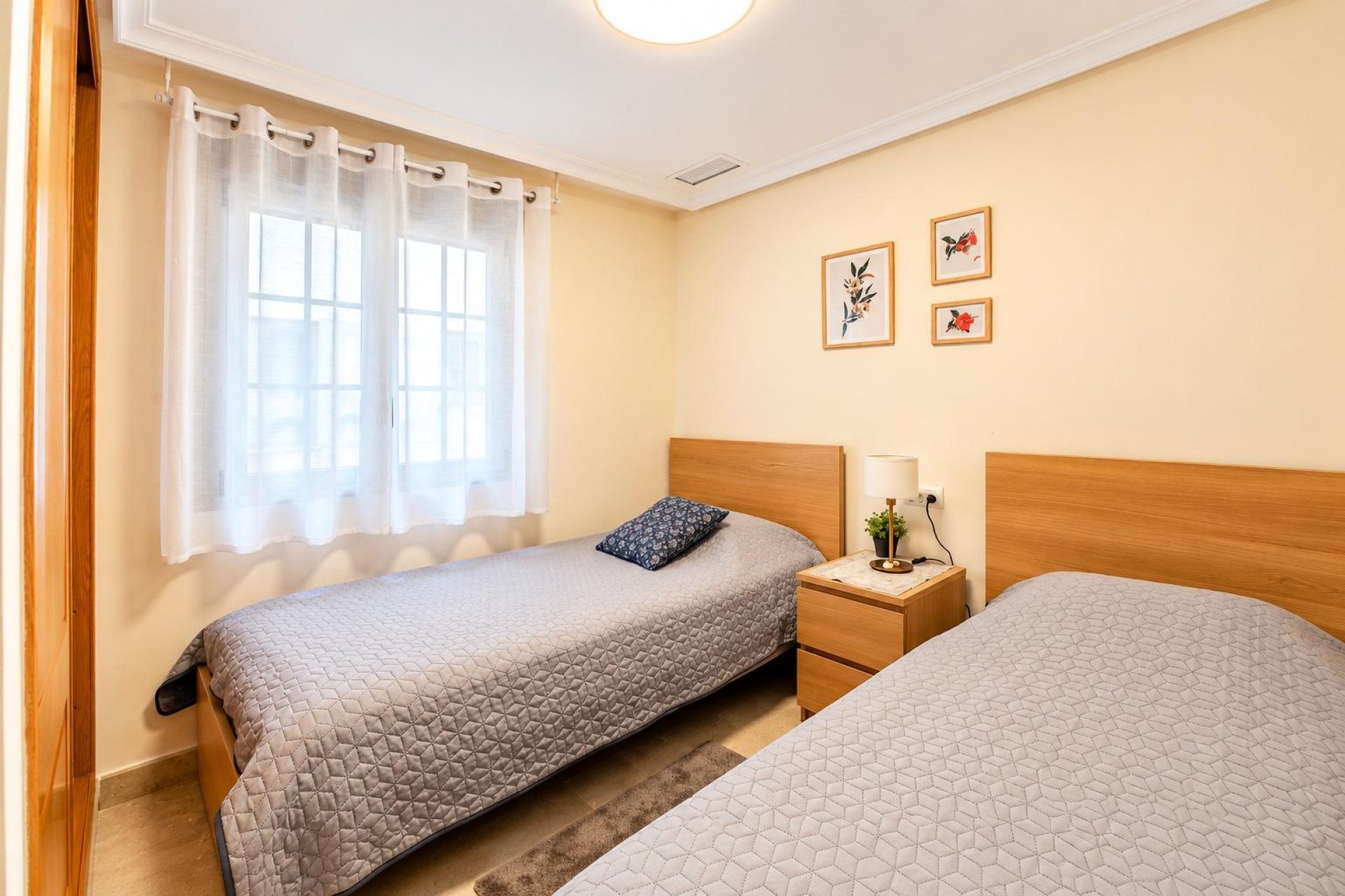 Resale - Apartment -
Torrevieja