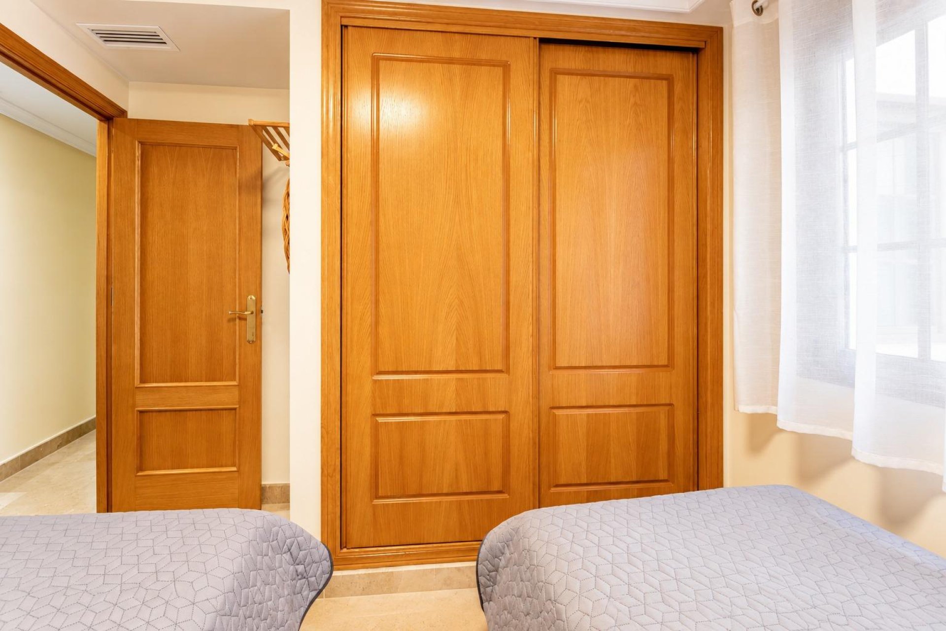 Resale - Apartment -
Torrevieja