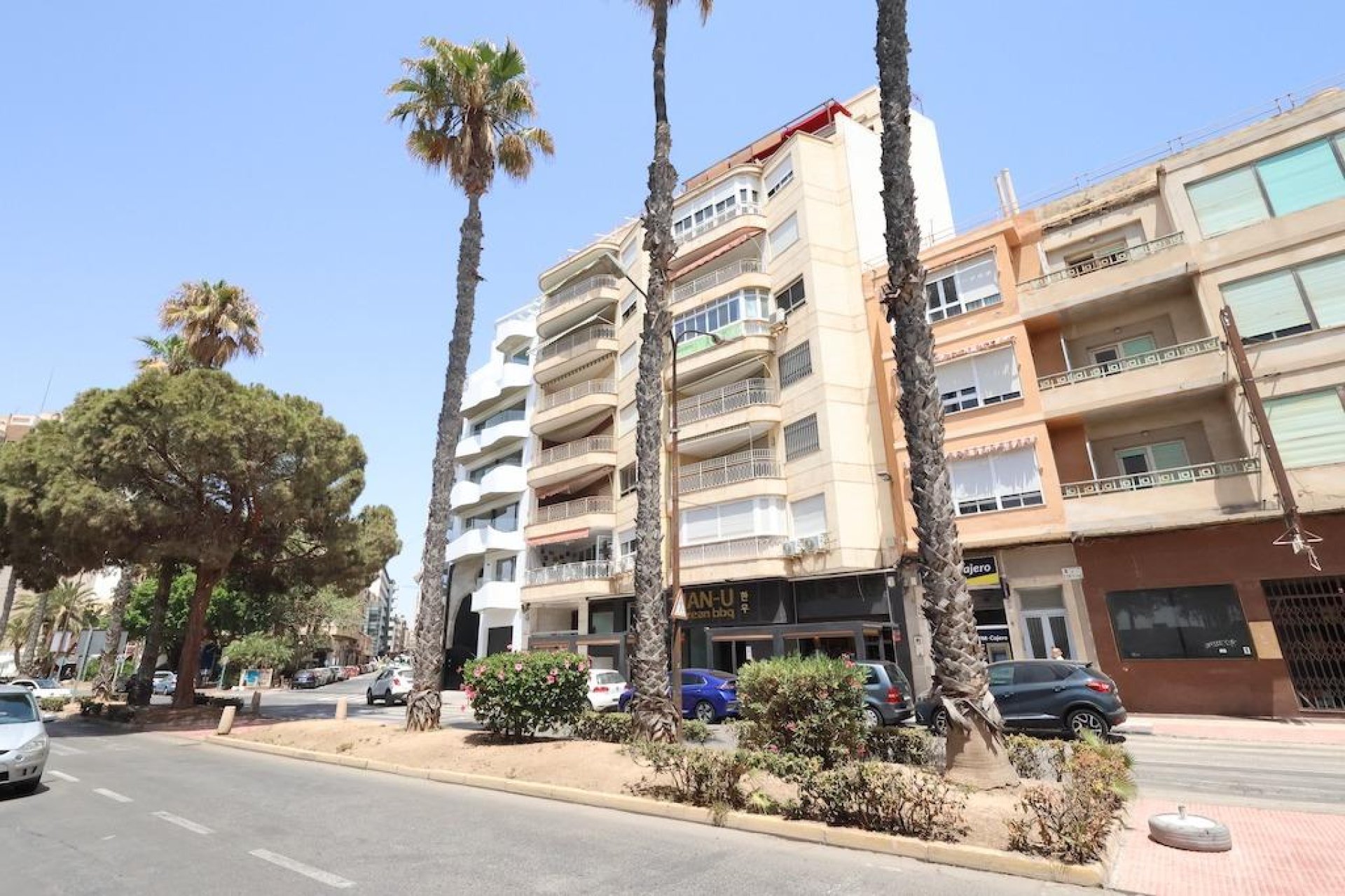 Resale - Apartment -
Torrevieja