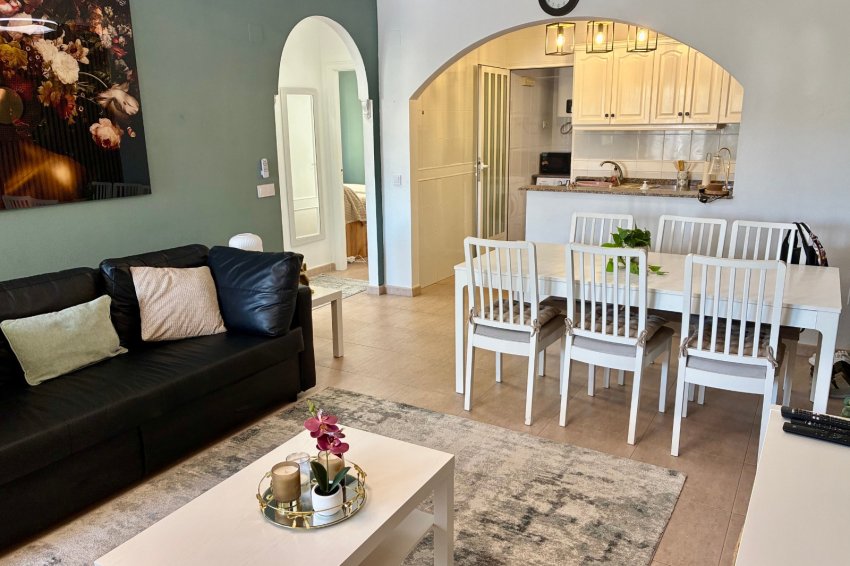 Resale - Apartment -
Villamartin - La Andaluza