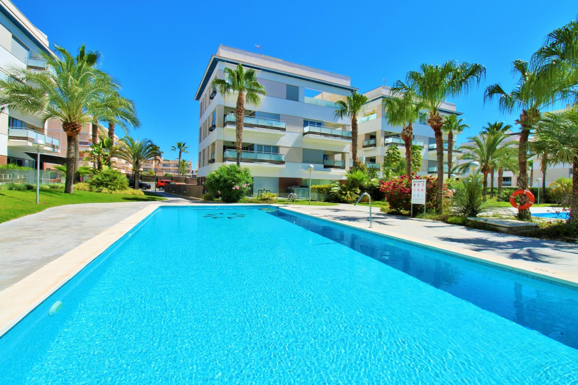 Resale - Apartment -
Villamartin - Los Dolses
