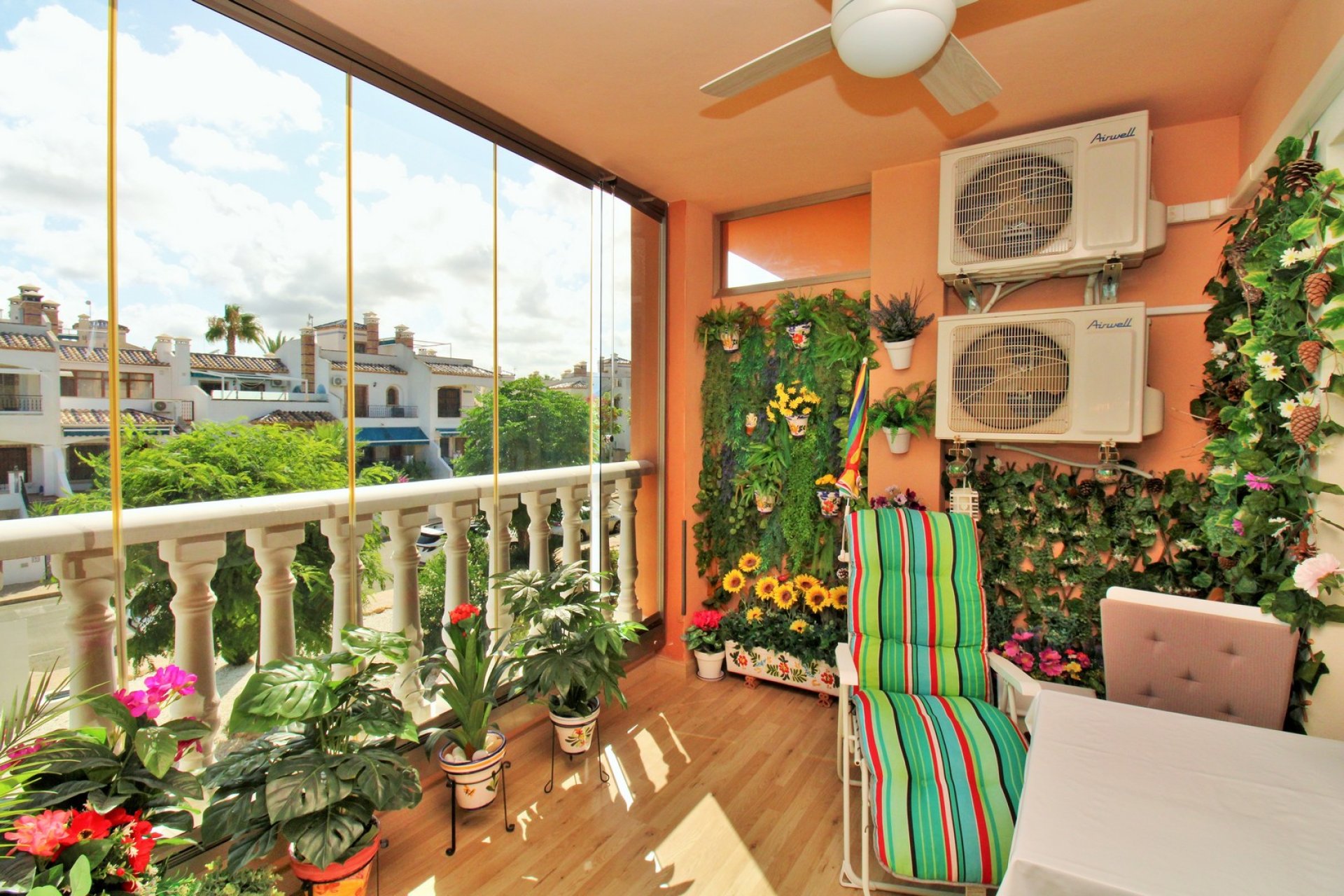 Resale - Apartment -
Villamartin - PAU 8