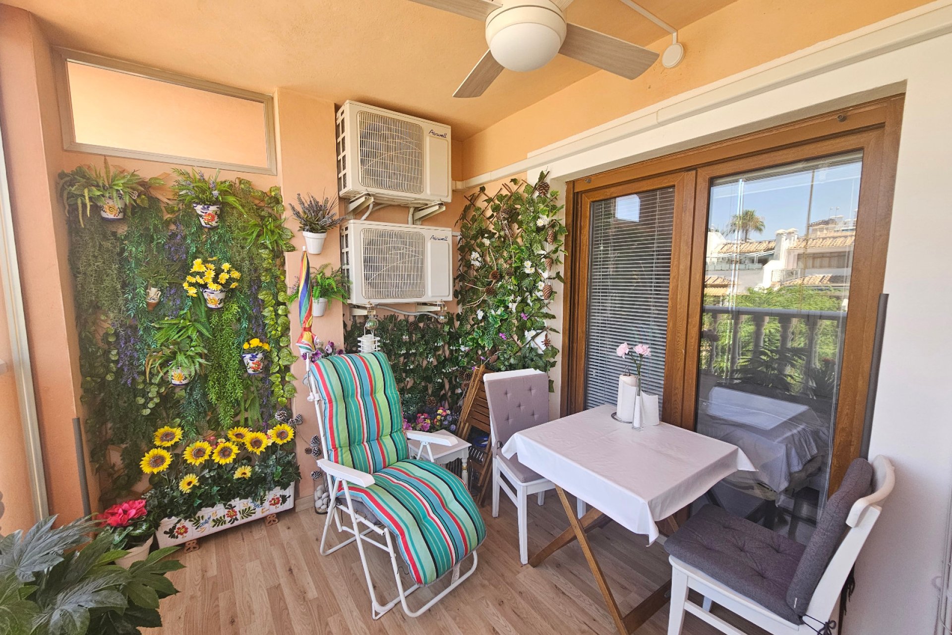 Resale - Apartment -
Villamartin - PAU 8