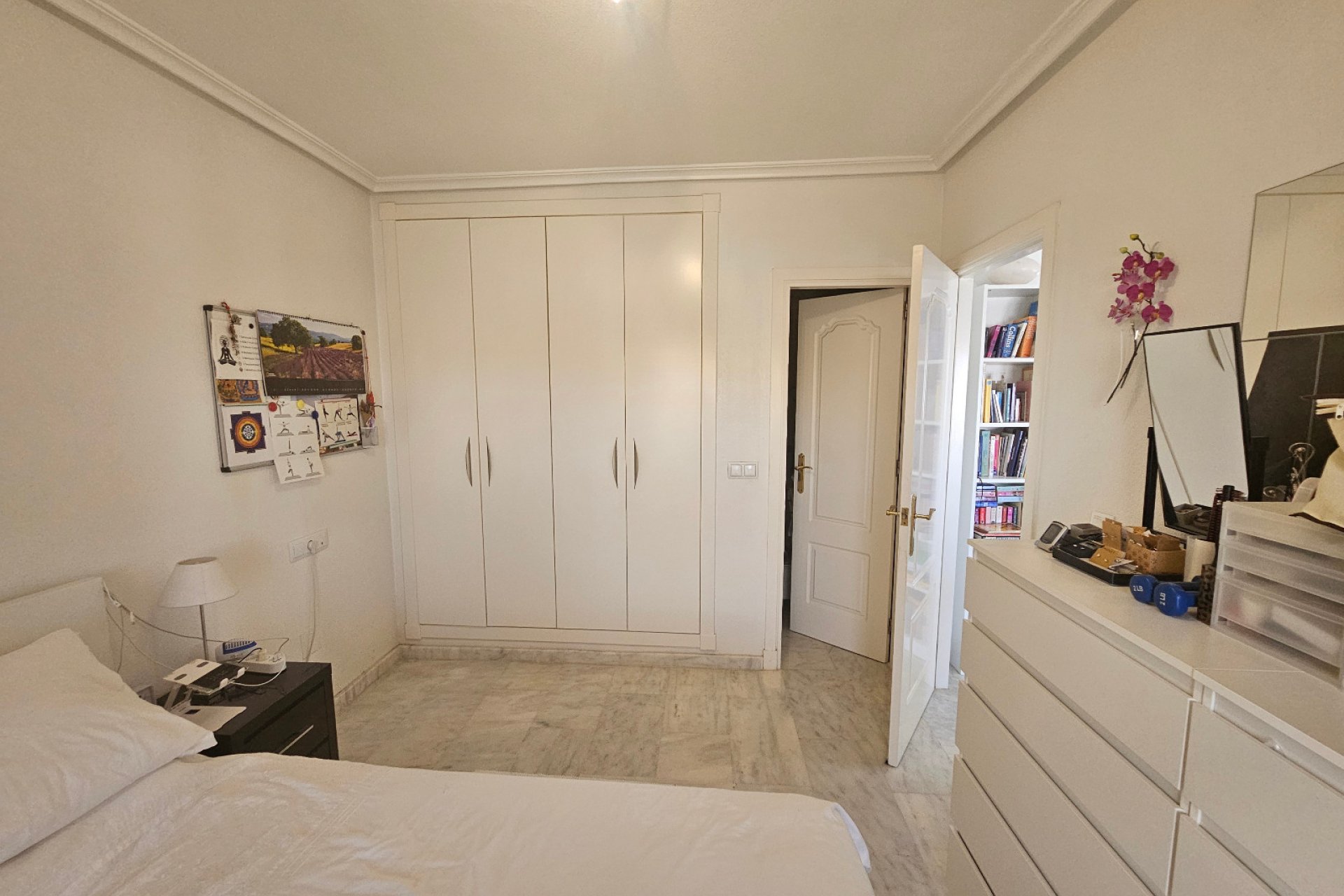 Resale - Apartment -
Villamartin - PAU 8