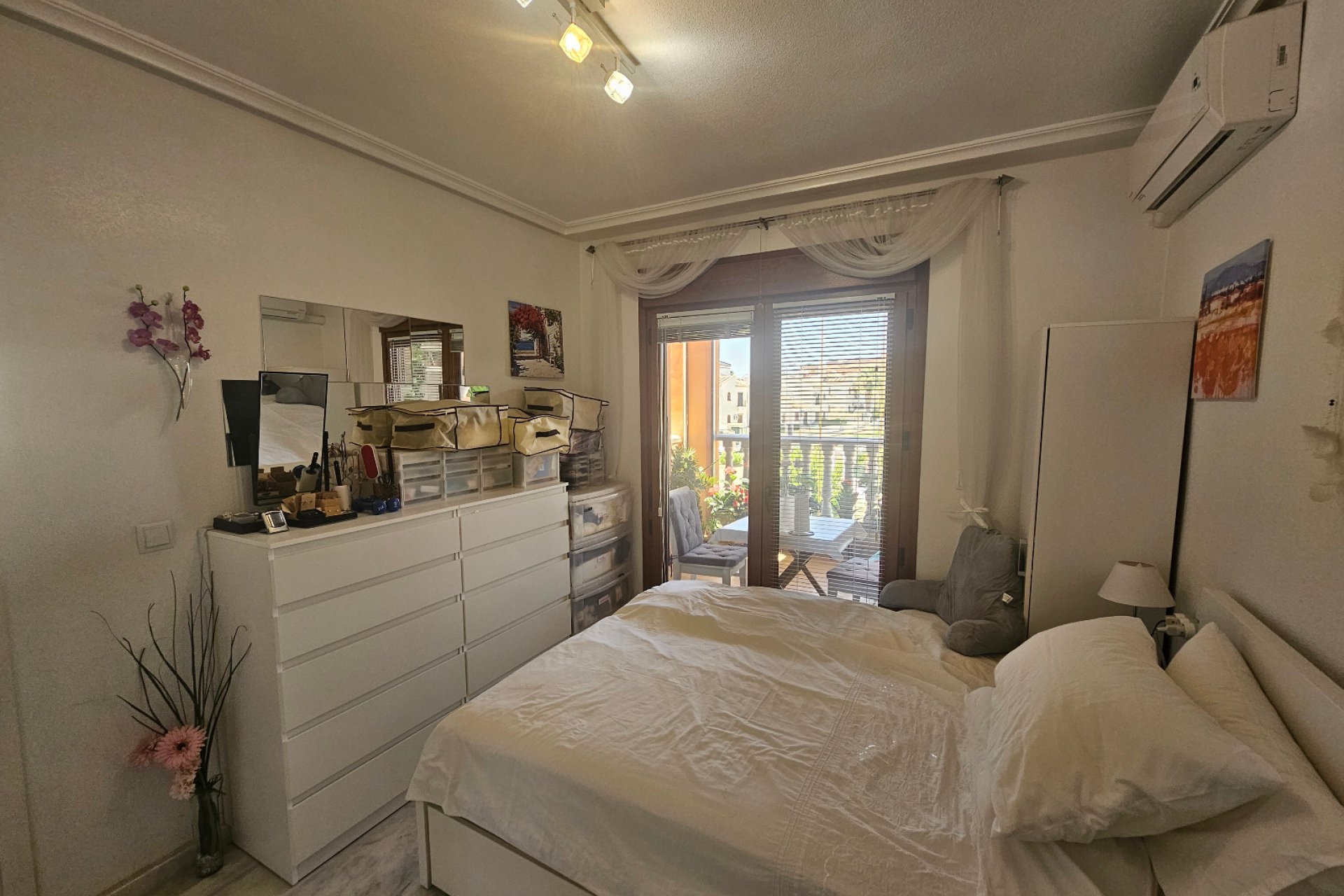 Resale - Apartment -
Villamartin - PAU 8