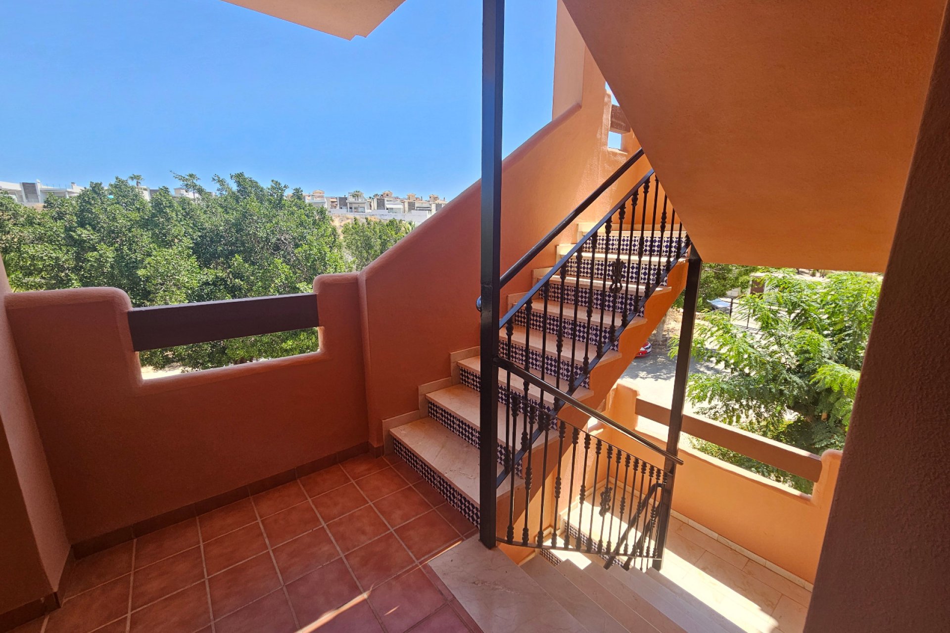 Resale - Apartment -
Villamartin - PAU 8