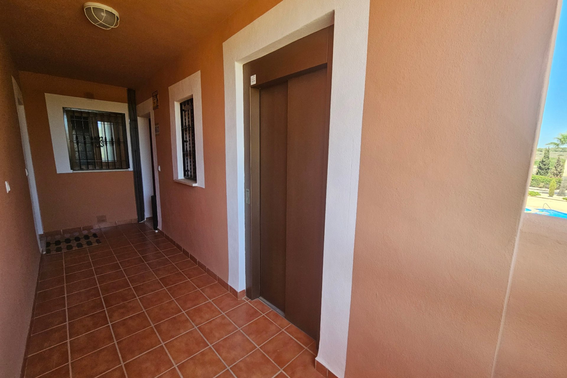 Resale - Apartment -
Villamartin - PAU 8