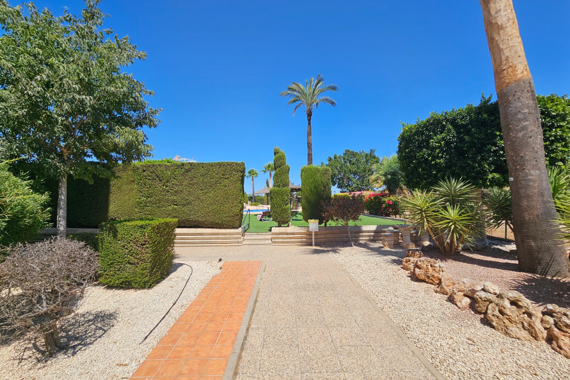 Resale - Apartment -
Villamartin - PAU 8