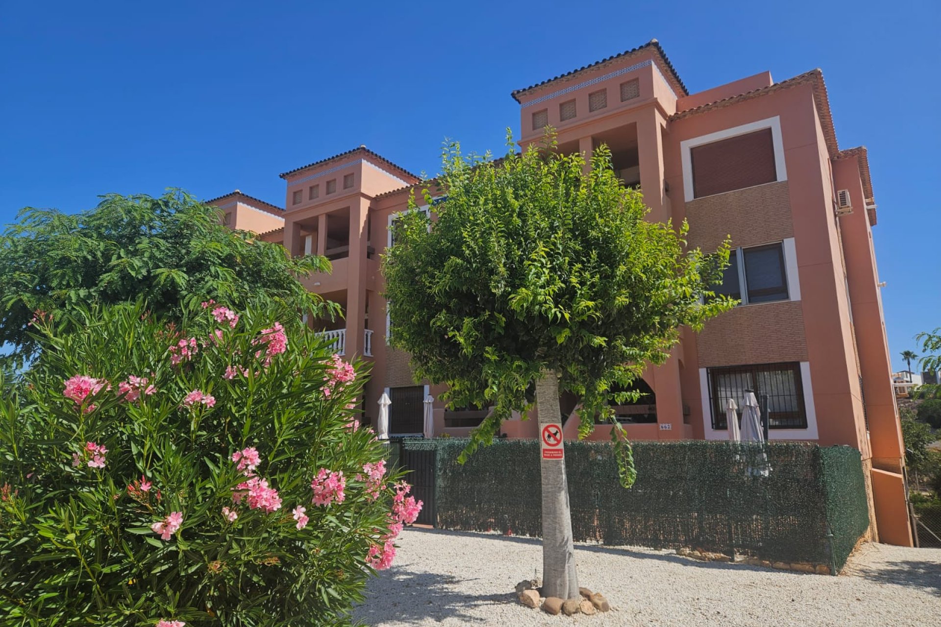 Resale - Apartment -
Villamartin - PAU 8